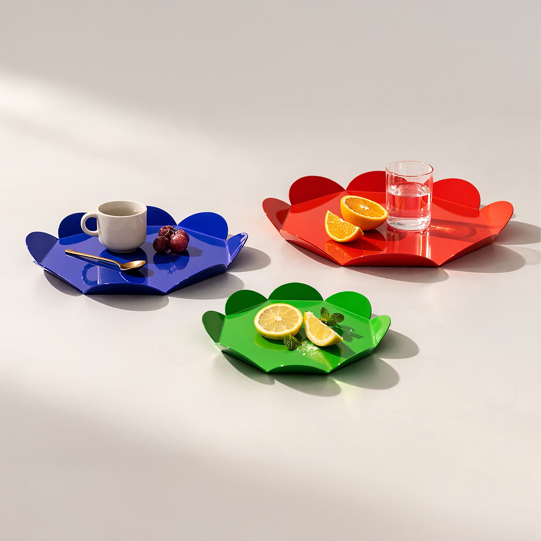 Green Metal Flower Tray – Sculptural Petal Form | ISUWA
