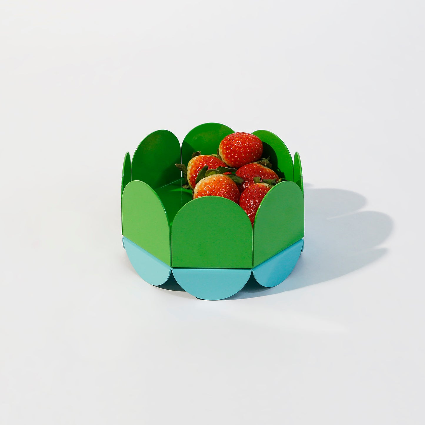 ISUWA Green Wave Bowl – glossy small fruit bowl with green and aqua wave panels, powder-coated metal on white background